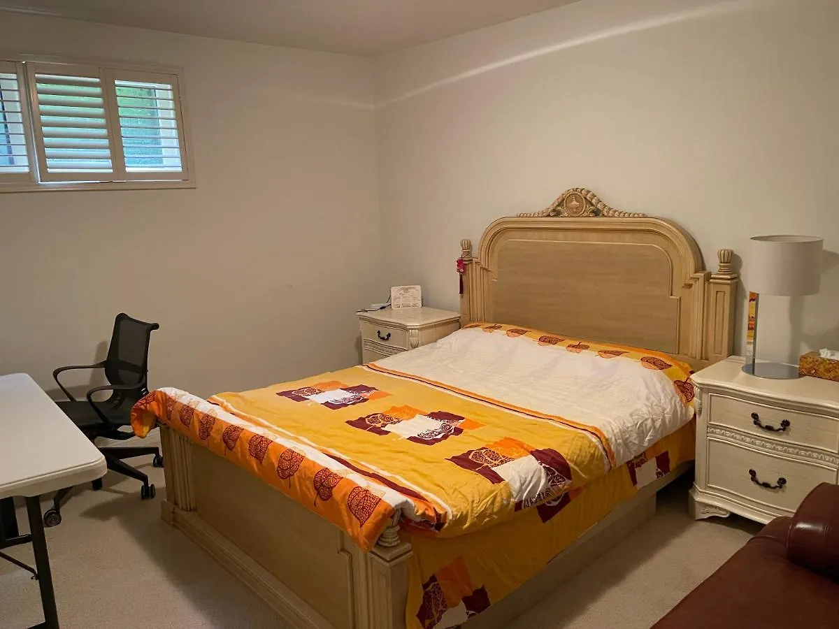 Homestay Airnest Apartment Vancouver